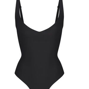 SKIMS CORE SCULPT PLUNGE THONG BODYSUIT